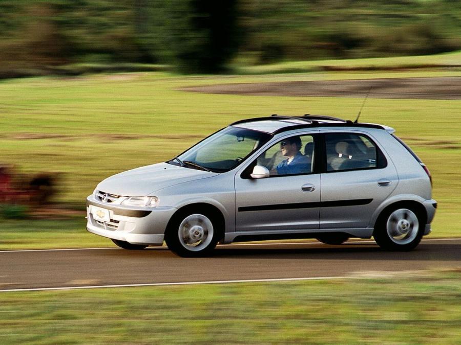 Chevrolet Celta Super 5-Door 2003 года  (фото 4 из 4)